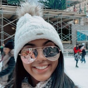 Meet your Posher, Maria